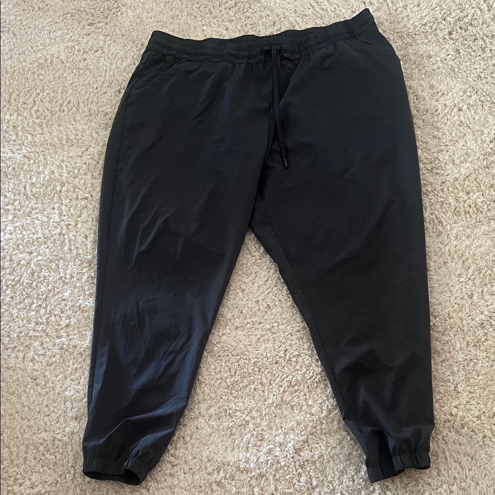 Women’s Charcoal Jogger Pants